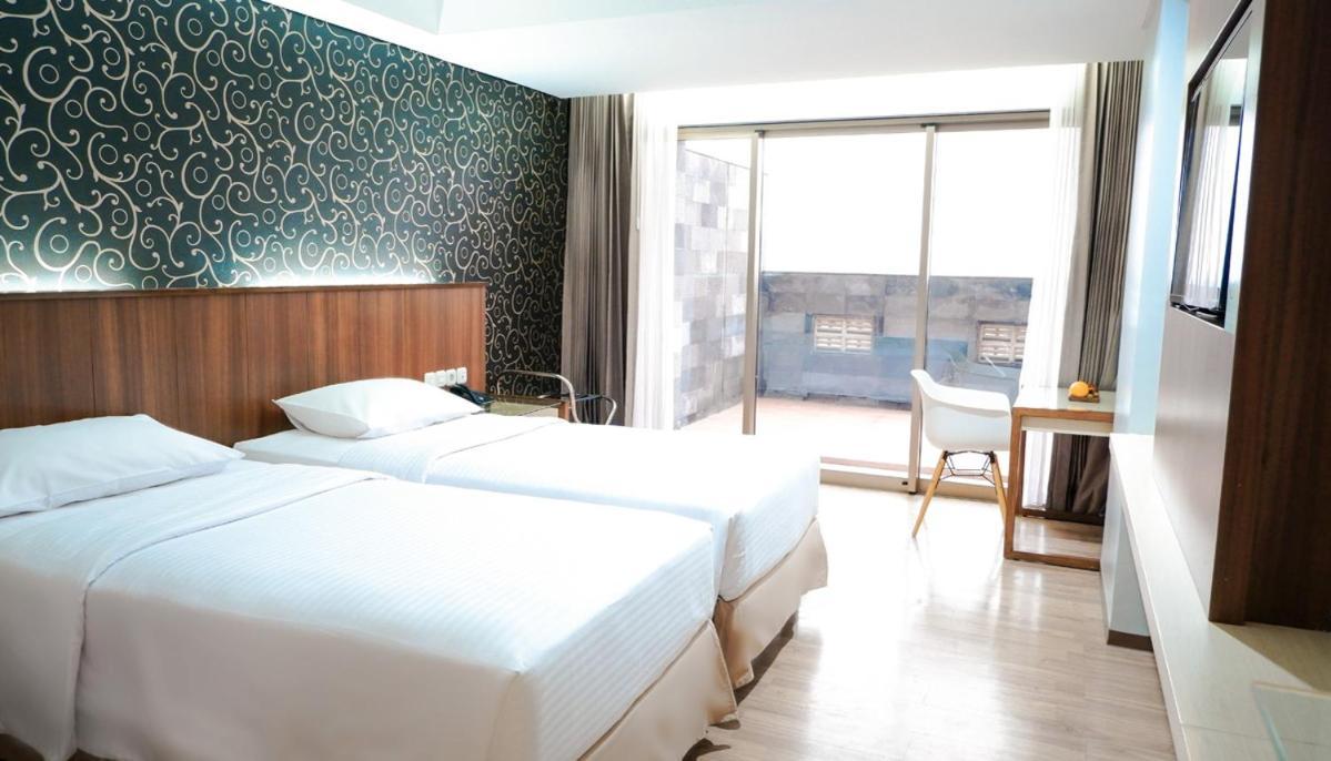 Hotel Ayola Sunrise Mojokerto Exterior photo