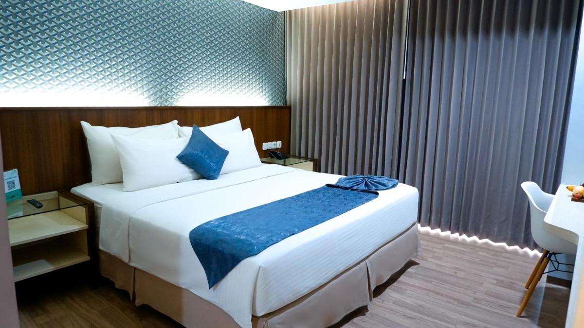 Hotel Ayola Sunrise Mojokerto Exterior photo