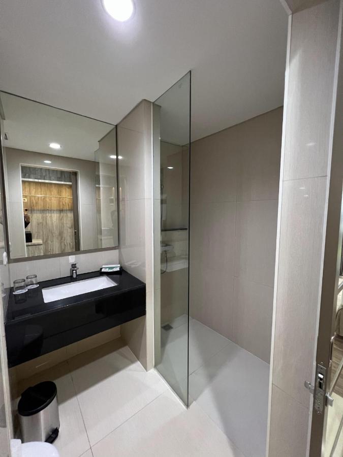 Hotel Ayola Sunrise Mojokerto Exterior photo