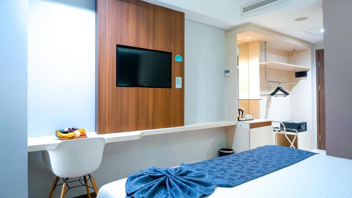 Hotel Ayola Sunrise Mojokerto Exterior photo