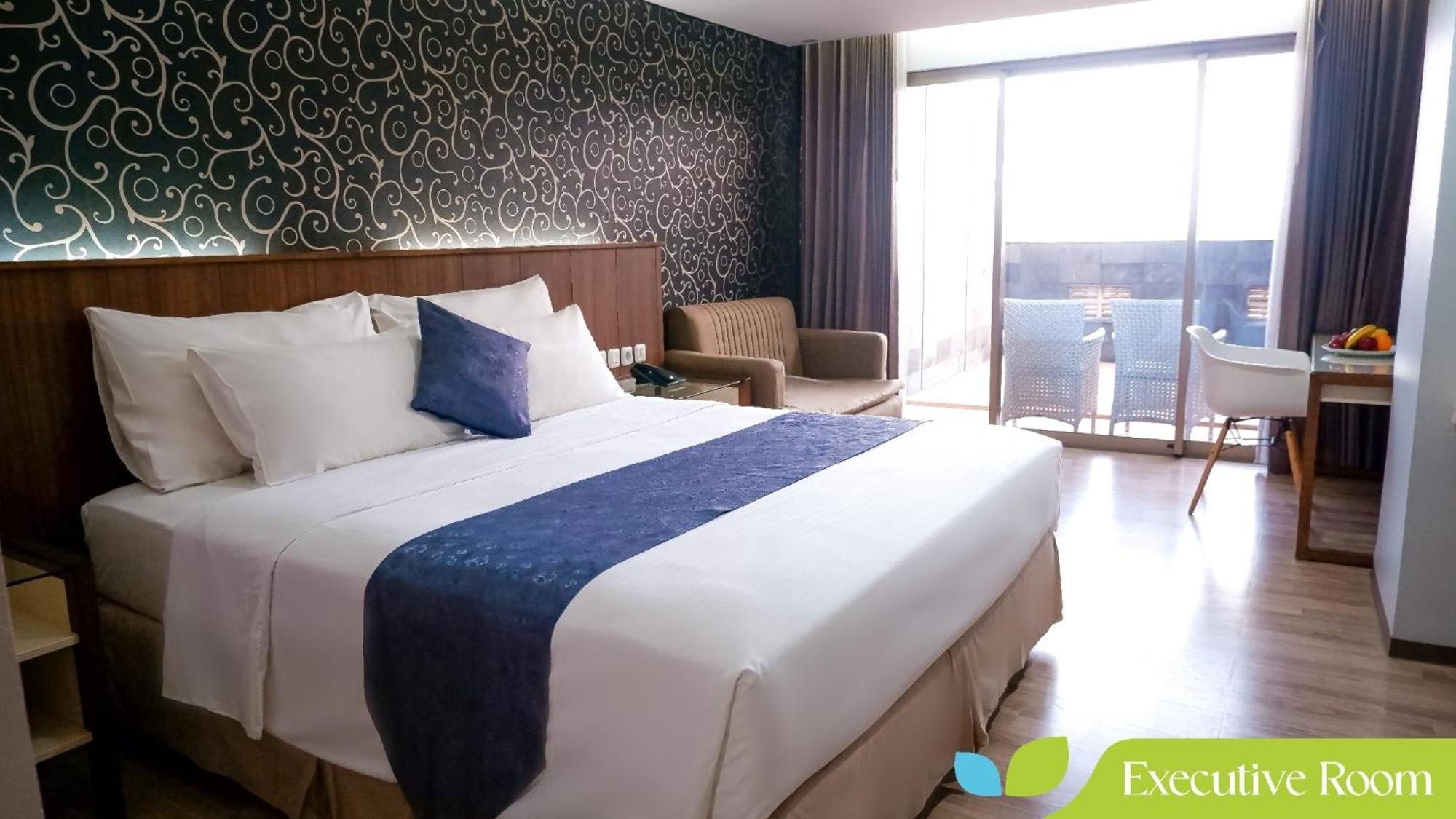 Hotel Ayola Sunrise Mojokerto Exterior photo