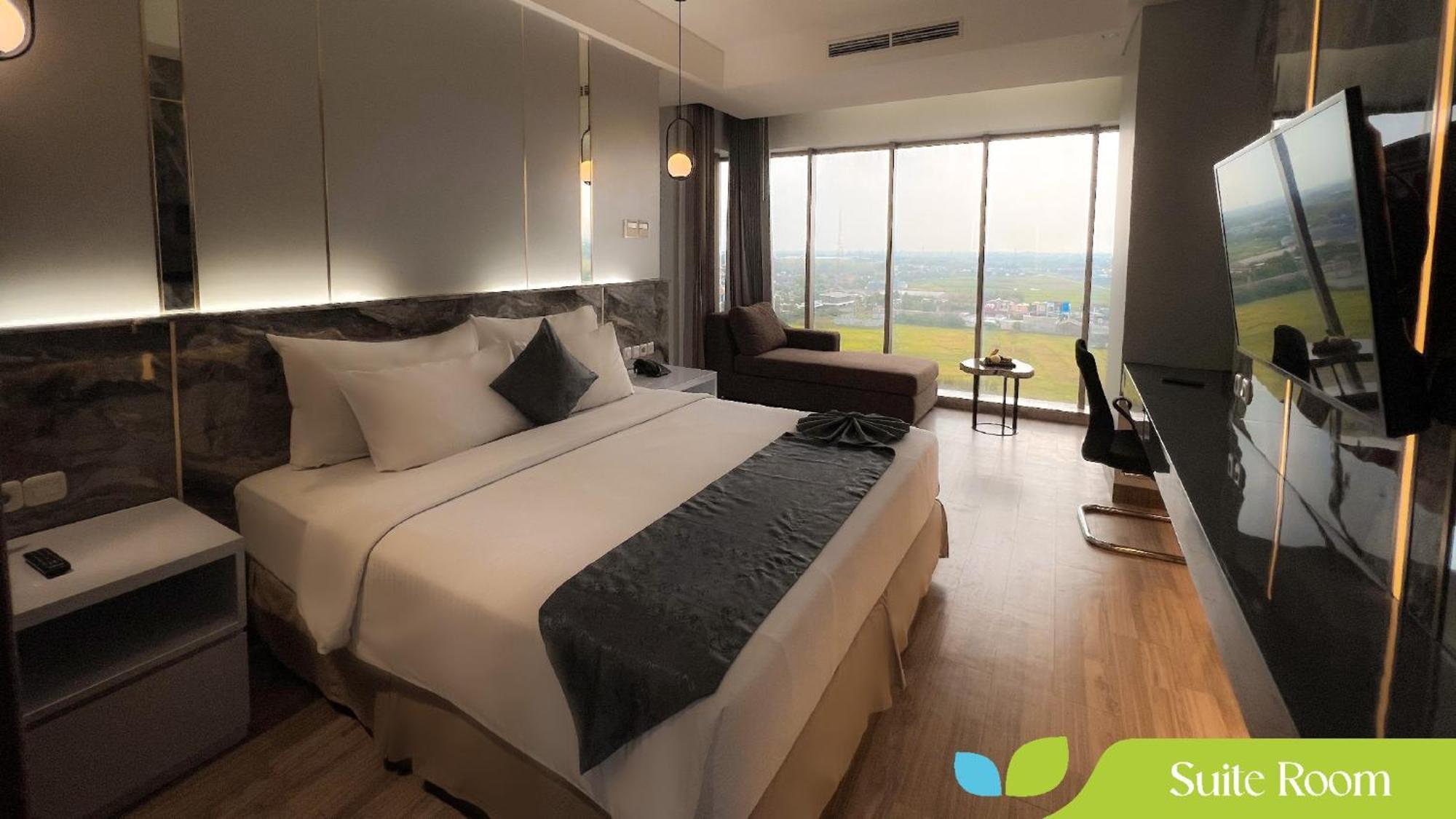 Hotel Ayola Sunrise Mojokerto Exterior photo
